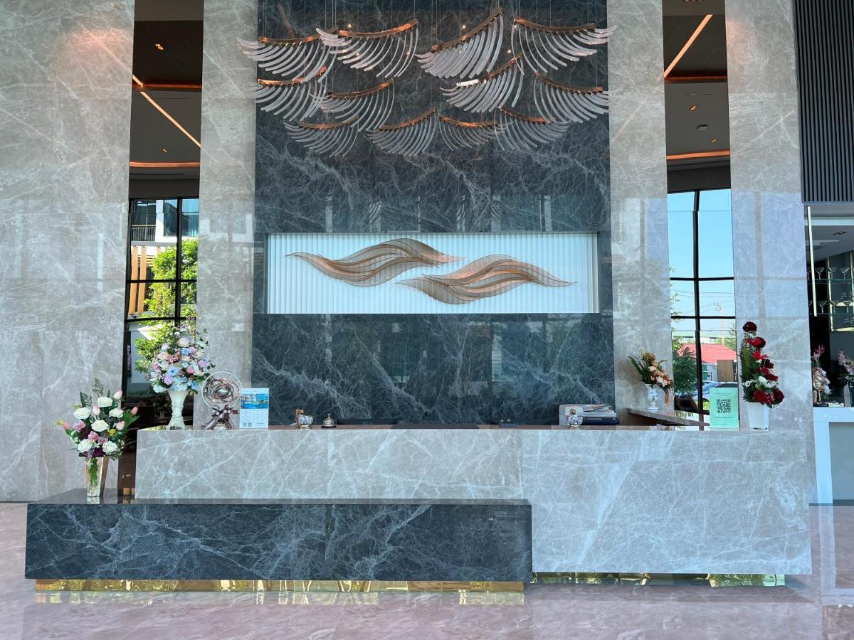 Crystal Srivaree Suvarnabhumi Hotel Ban Khlong Bang Krathiam 外观 照片