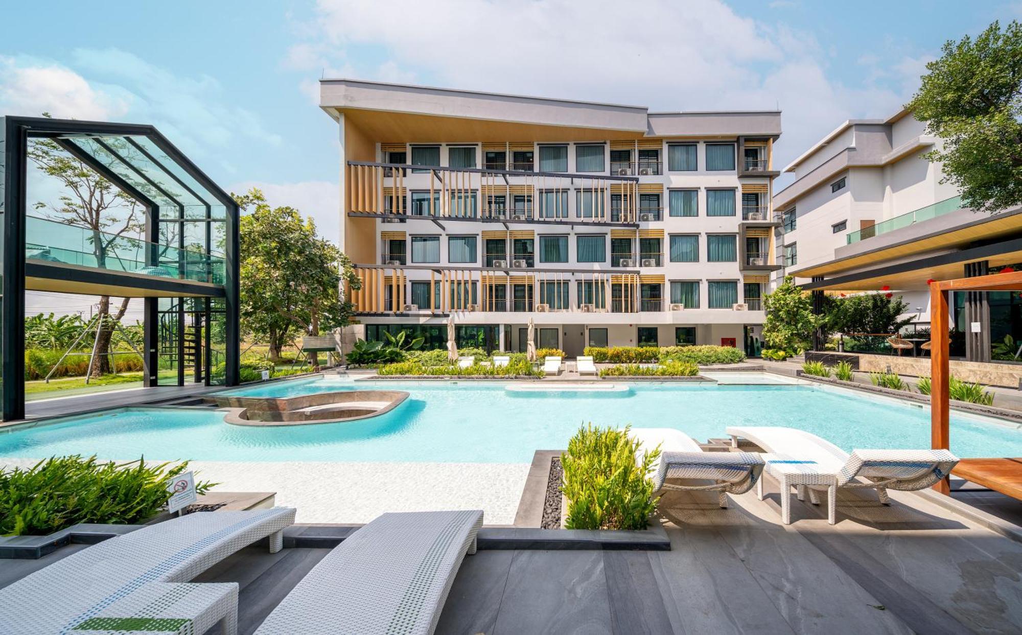 Crystal Srivaree Suvarnabhumi Hotel Ban Khlong Bang Krathiam 外观 照片