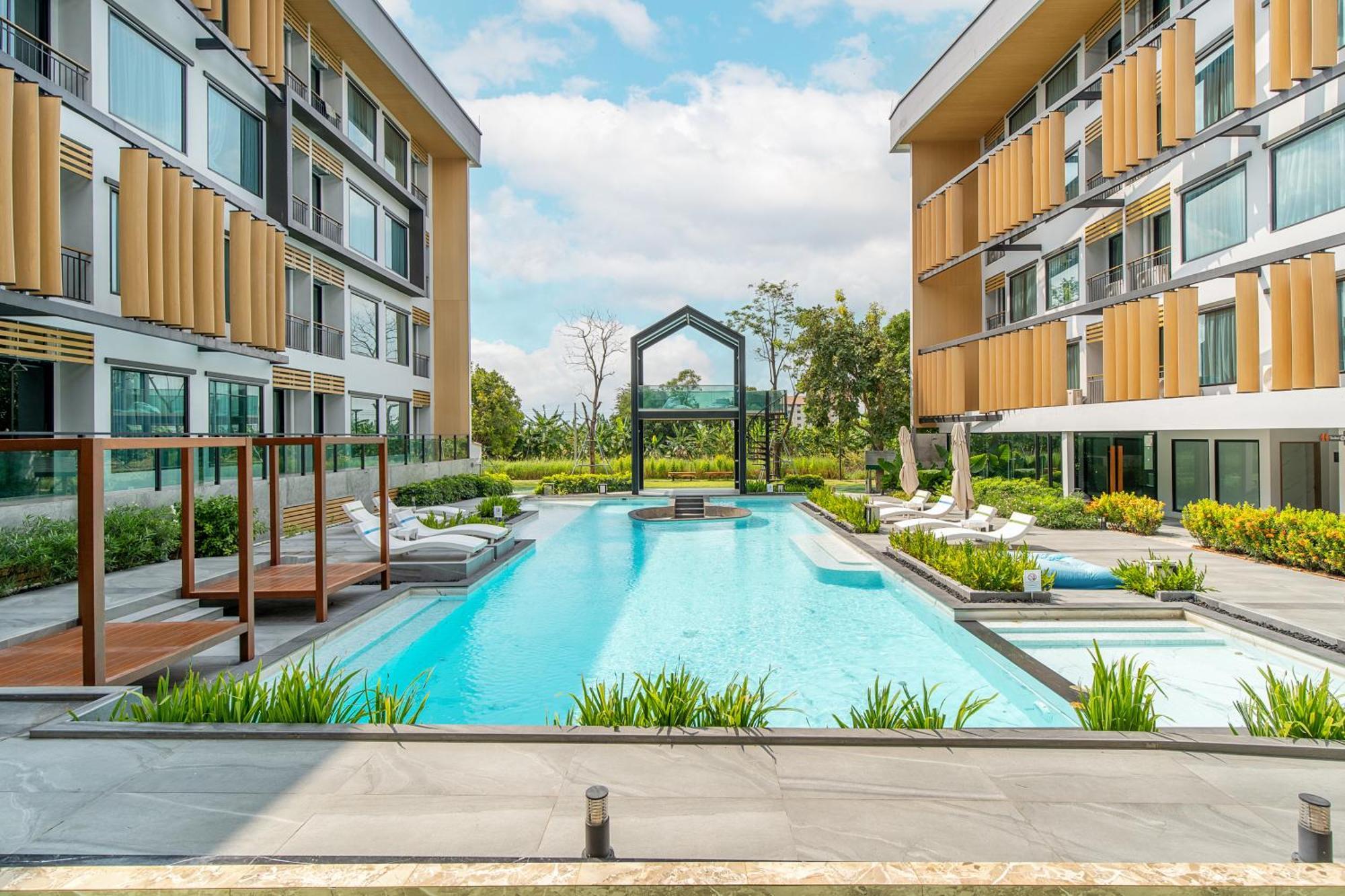 Crystal Srivaree Suvarnabhumi Hotel Ban Khlong Bang Krathiam 外观 照片