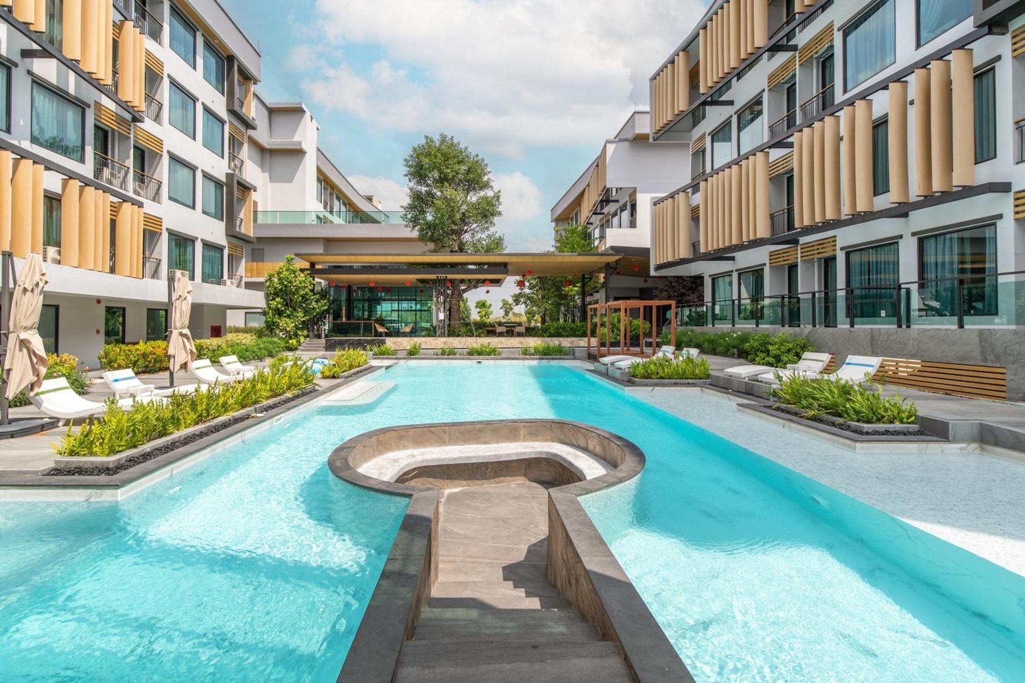 Crystal Srivaree Suvarnabhumi Hotel Ban Khlong Bang Krathiam 外观 照片