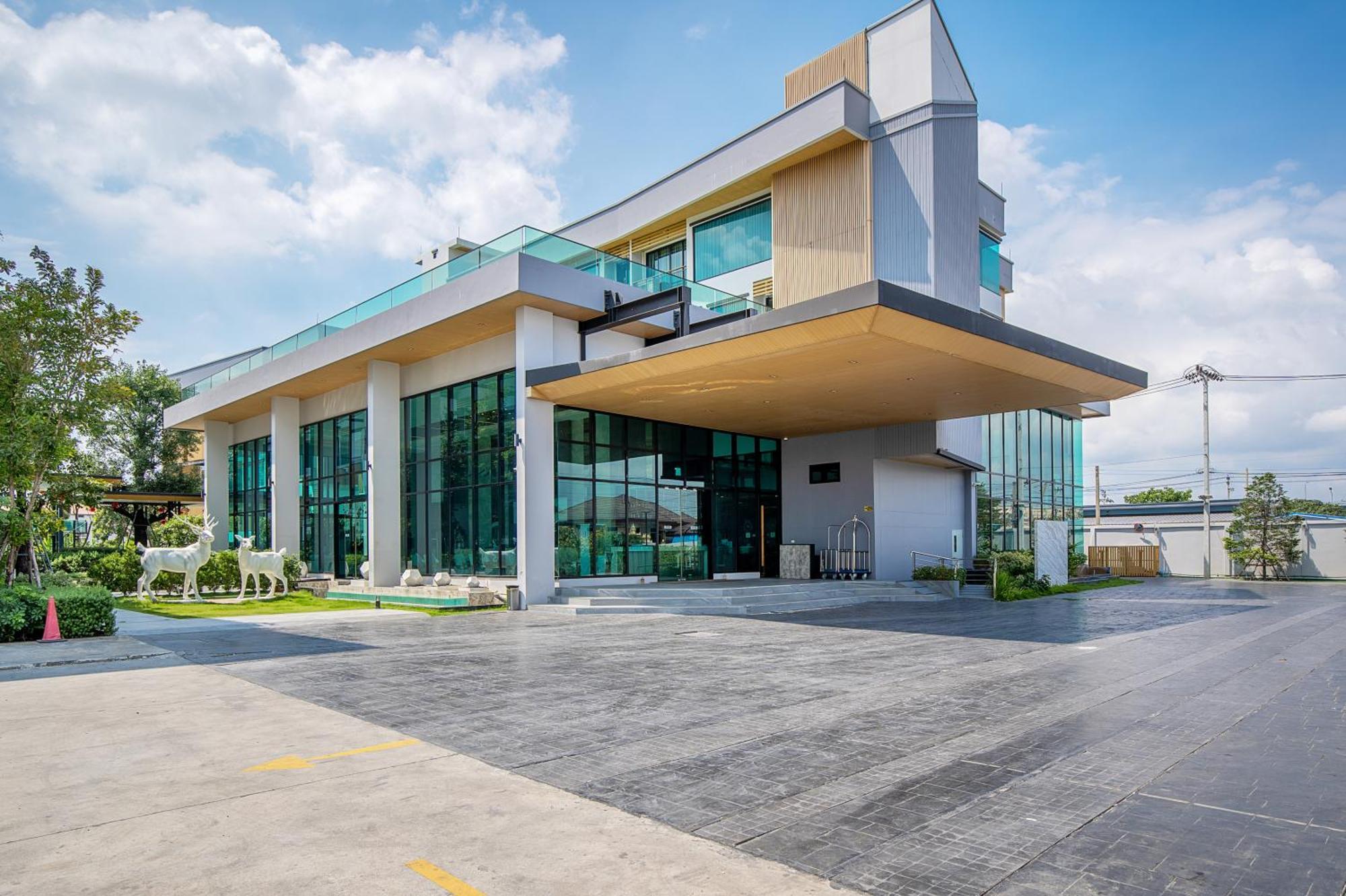 Crystal Srivaree Suvarnabhumi Hotel Ban Khlong Bang Krathiam 外观 照片