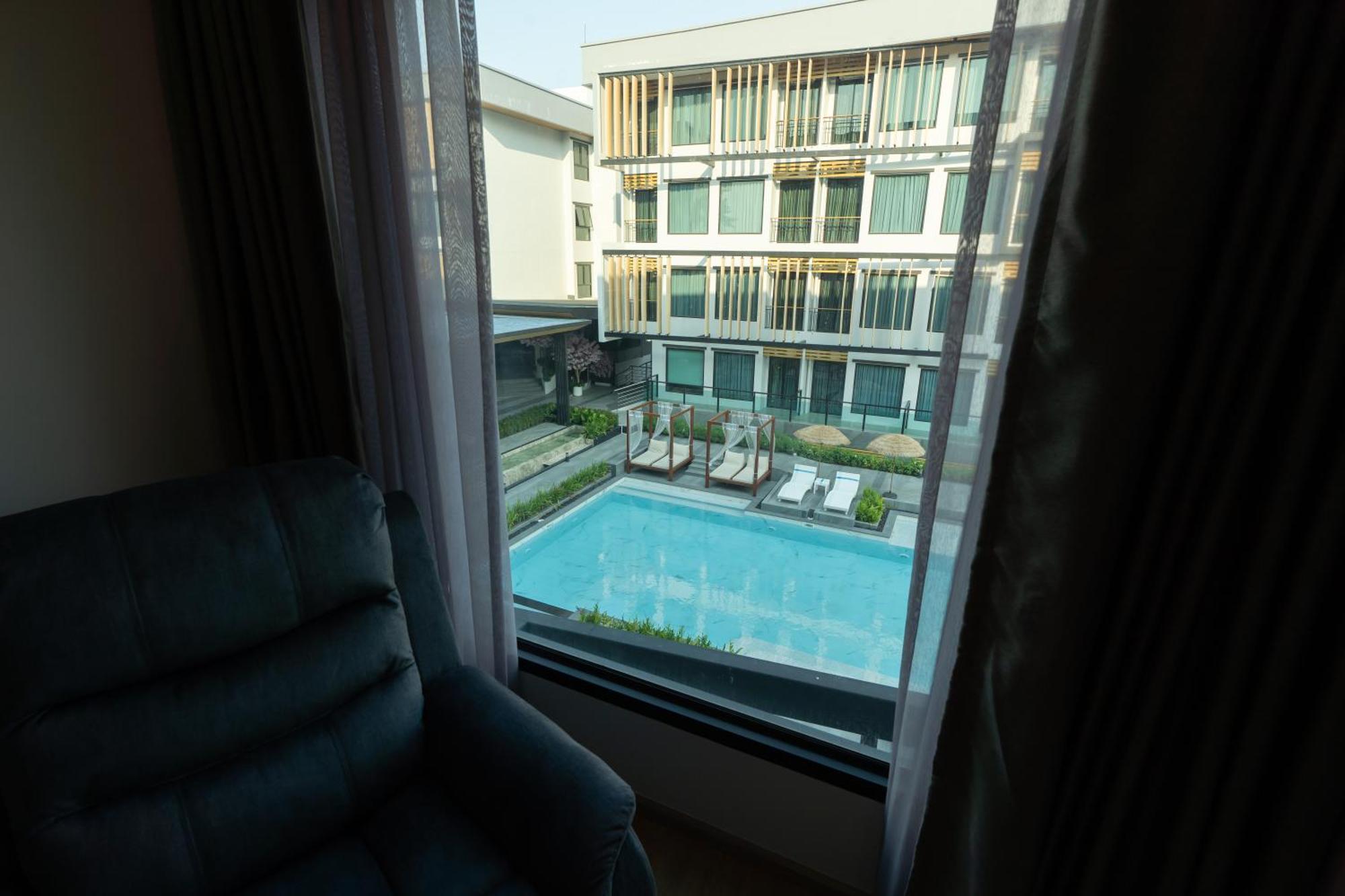Crystal Srivaree Suvarnabhumi Hotel Ban Khlong Bang Krathiam 外观 照片